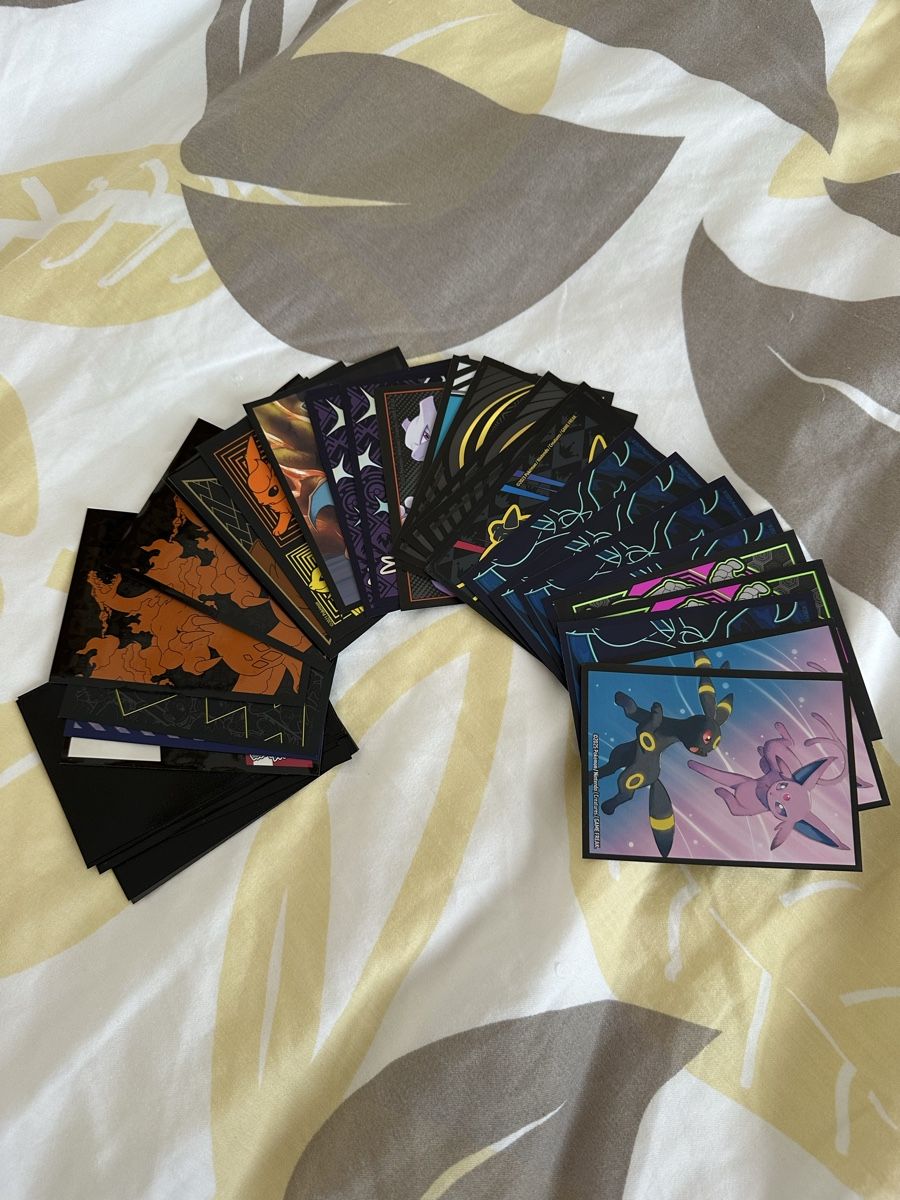Pokémon Carte collezionabili: Pokemon card sleeves 38pz – Usato da Gordola venduto da EleSecondHand-TCG 1