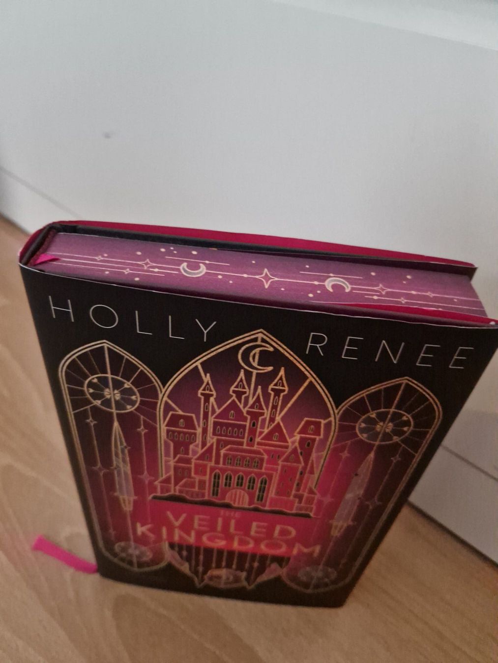 Libri: Holly Renee The Veiled Kingdom - Mit farbigem Buchschnitt – Nuovo (secondo la descrizione) da Neuhausen am Rheinfall venduto da Alchimista 6