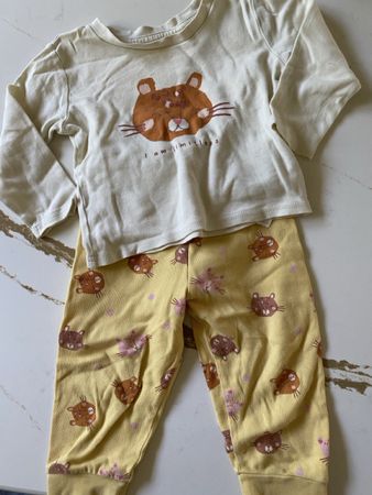 Baby Pyjama Set Grösse 80