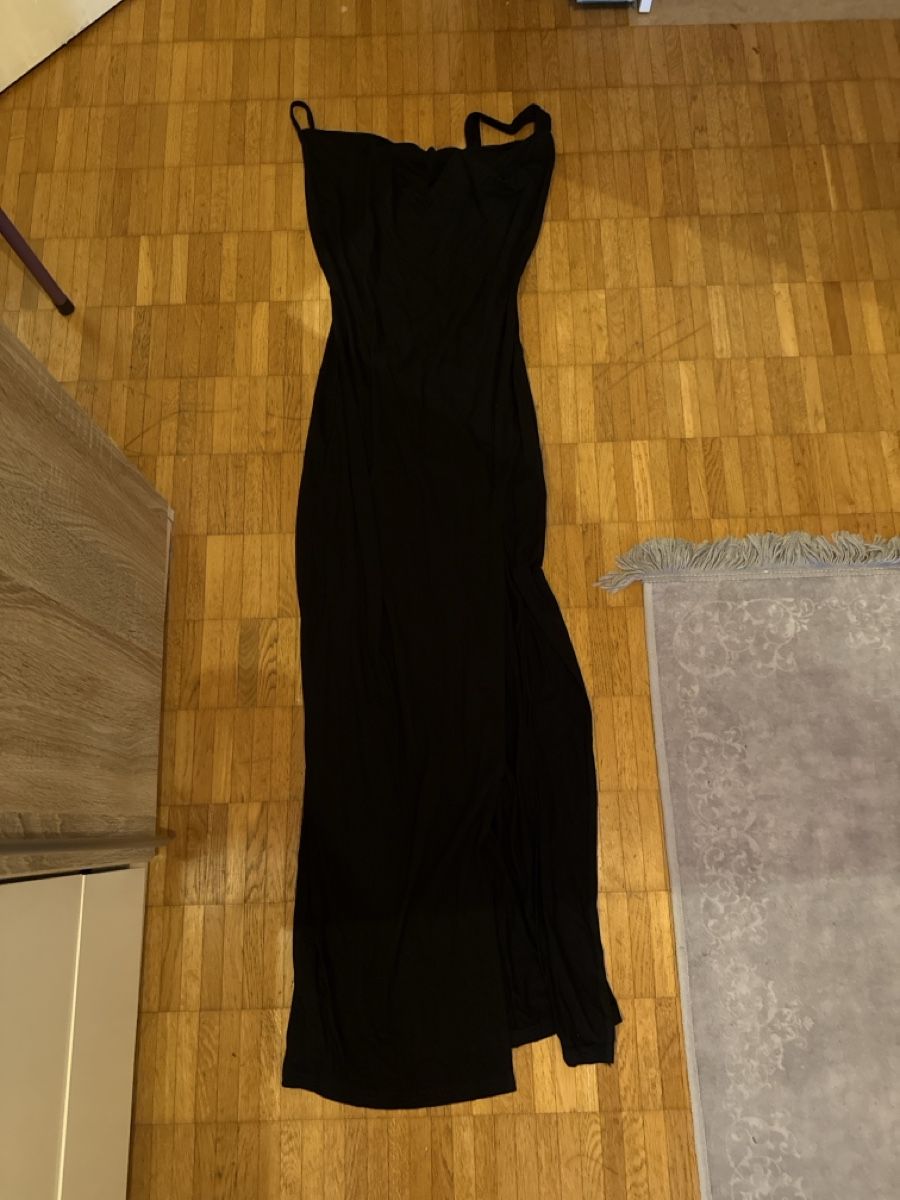 Shein Kleider: Lange schwarzes Kleid  – Neu (gemäss Beschreibung) aus Zofingen von gabrielagc