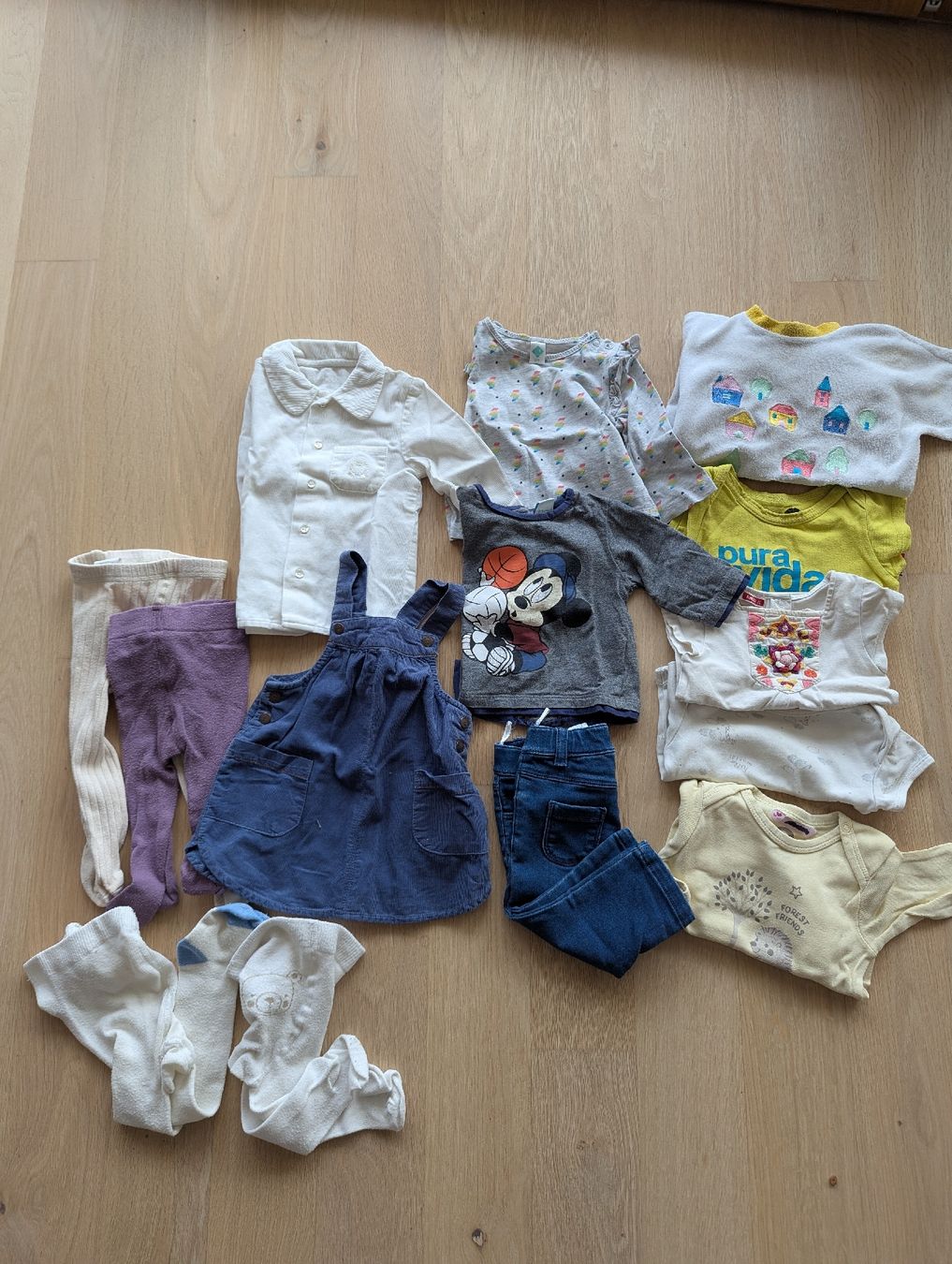 Lotti & Set di vestiti: lot vêtements 6 mois  – Usato da Satigny venduto da Mini.me