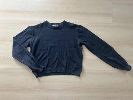 Leichter Pullover (dunkelgrau) Grösse XS