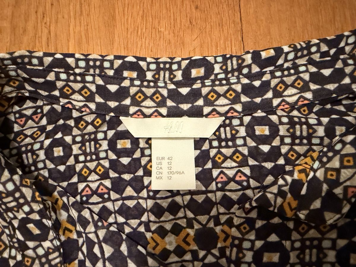 H&M Blusen: H&M Bluse Grösse 42. – Gebraucht aus Adliswil von StephanieAnnina 5