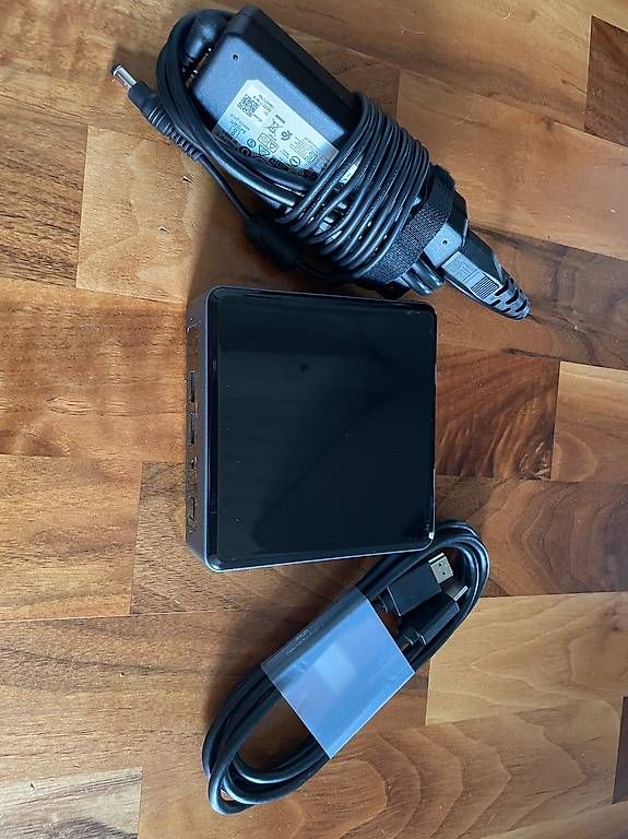 Intel PCs: Intel NUC i5-8259U – D'occasion à Schötz par Tech_Shop