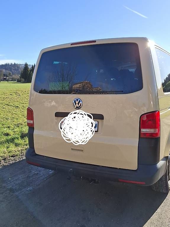 Autos: Vw T5 8 Plätze – D'occasion à Unterkulm par Danielamarcel 4