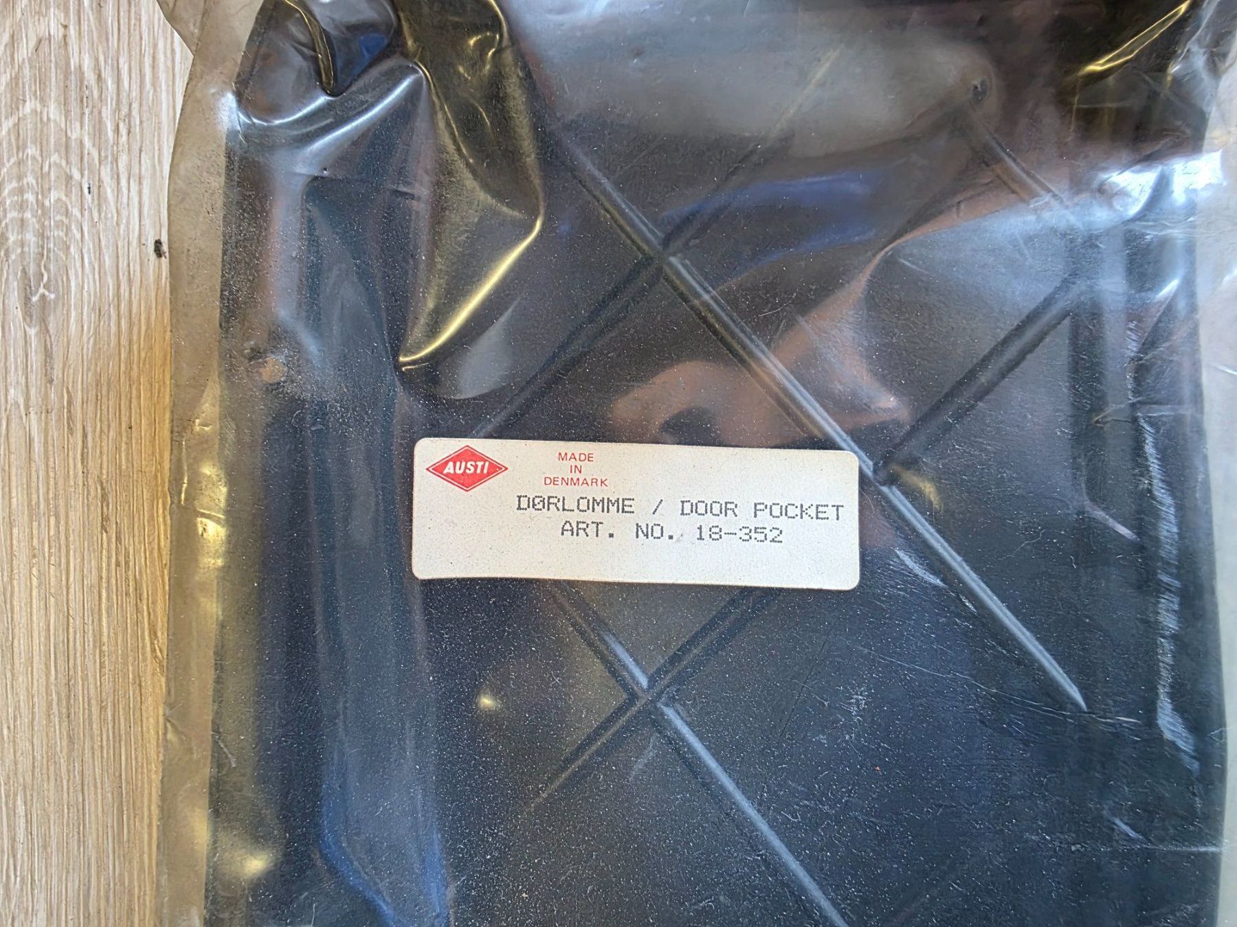 Tutti pezzi di ricambio auto: Oldtimer Türverkleidung Door Pocket – Usato da Walterswil BE venduto da Lonitti 1