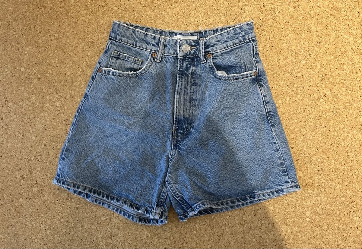 Zara Jeans: jeans shorts – Usato da Schmitten FR venduto da let_k9yc
