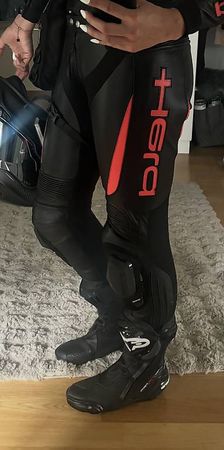 Held Lane II Lederhose schwarz/rot