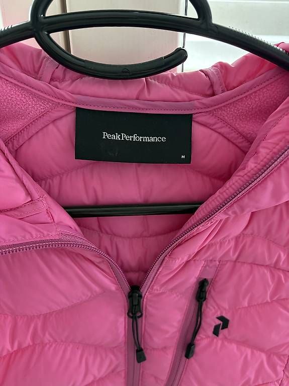 Jacken: PEAK PERFORMANCE Jacke – Neu (gemäss Beschreibung) aus Egg b. Zürich von eve_h8pg 1