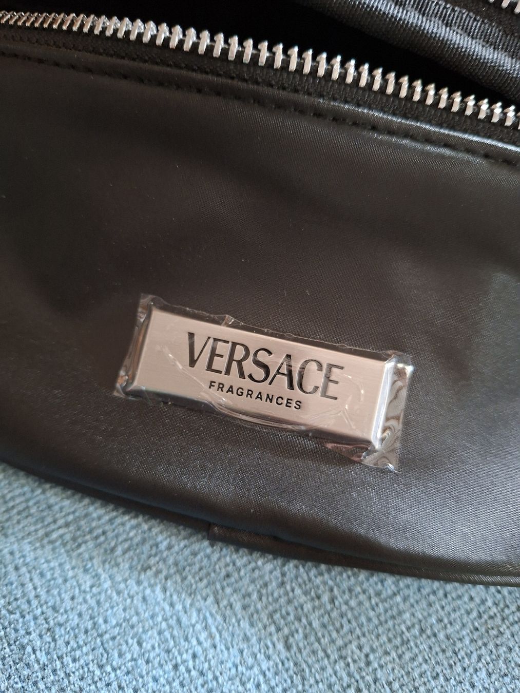 Versace Sacs femmes: Sac banane Versace – Neuf avec emballage d'origine à Gumefens par izalala 1