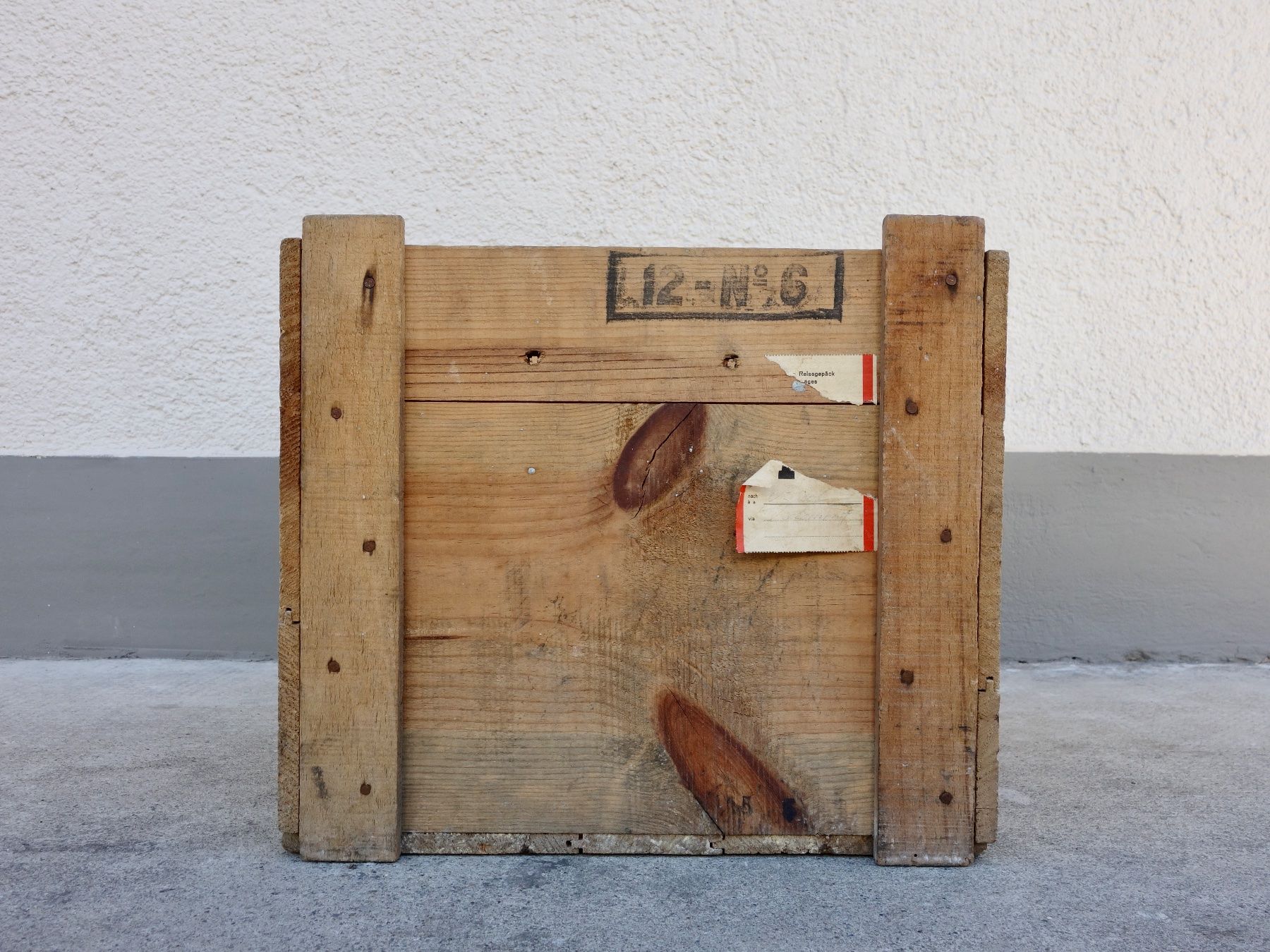 Casse di trasporto: alte Holzkiste Kiste MAGGI – Usato da Kerzers venduto da bottlesandboxes 1