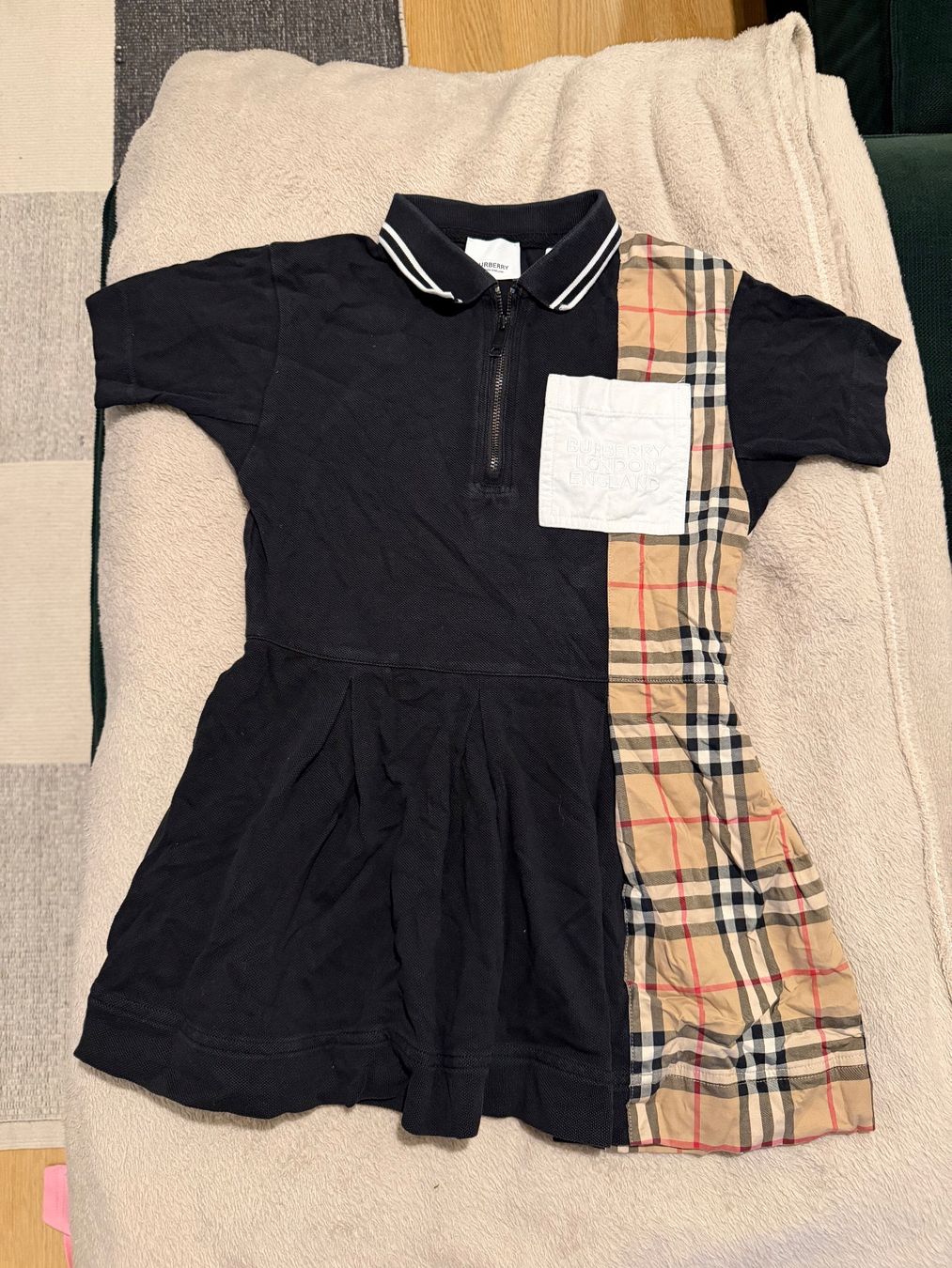 Burberry Vestiti & Gonne: Burberry Polo-Kleid 116cm 6j – Usato da Thalwil venduto da vverinha