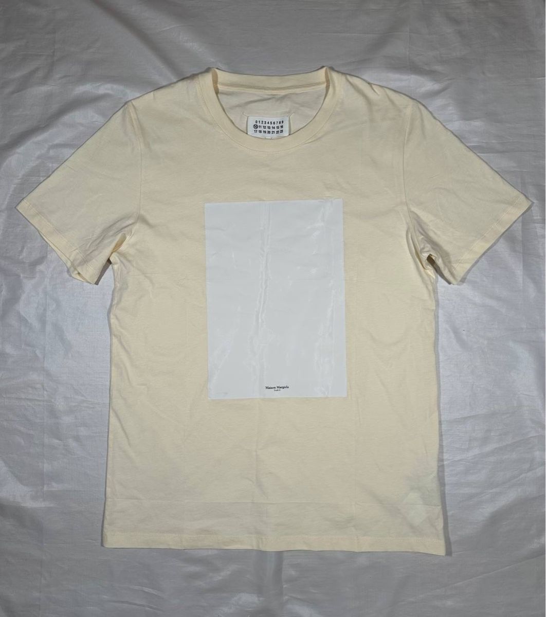 Maison Margiela T-shirt: Maison Margiela T-shirt  – Usato da Pfäffikon ZH venduto da Nataliia.