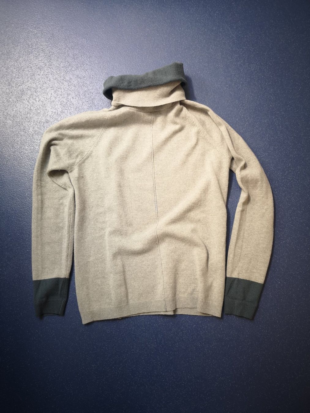 Maglioni & Felpe: Pullover zweifrabig 100% Cashmere Gr. 44 – Usato da Meggen venduto da Bilanz70