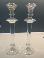 Deux magnifiques bougeoirs en cristal