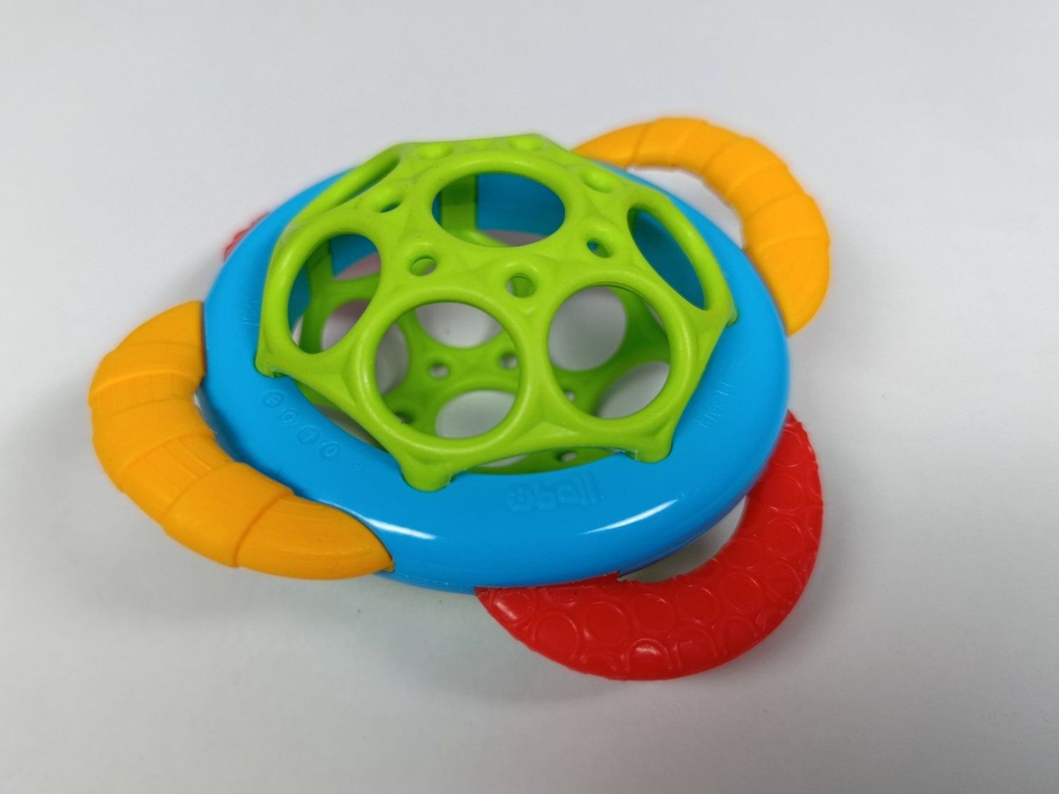 Jouets: OBALL jouet de dentition multi structure 12 x 5 cm – D'occasion à Thielle par Plusvalue_Neuchatel 1