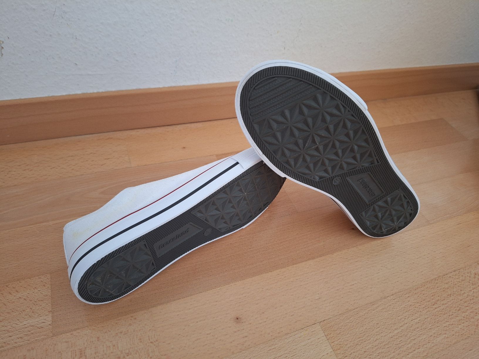 Graceland Scarpe da donna: weisse Stoffschuhe in Gr. 41 – Usato da Oberrieden venduto da smarties949 3