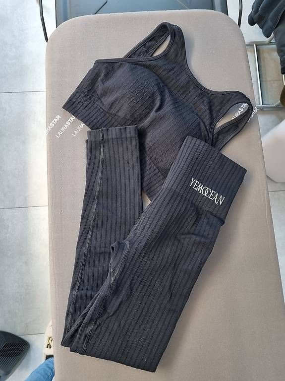 Leggings: Leggins  – Usato da Grosswangen venduto da _Ra 1