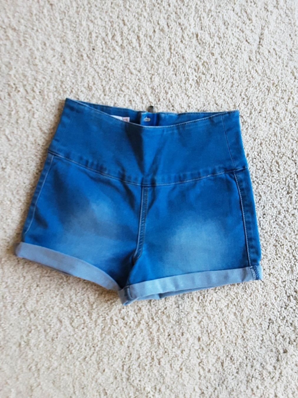 Lotti di vestiti: Kleiderpaket gr. XS – Usato da Altdorf UR venduto da Brandli 4