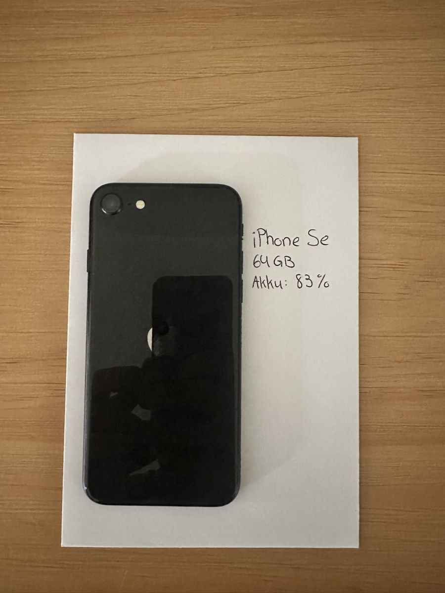 Apple Telefoni cellulari / Smartphones: iPhone SE 64 GB – Usato da Münchenbuchsee venduto da pas_r9n6 1