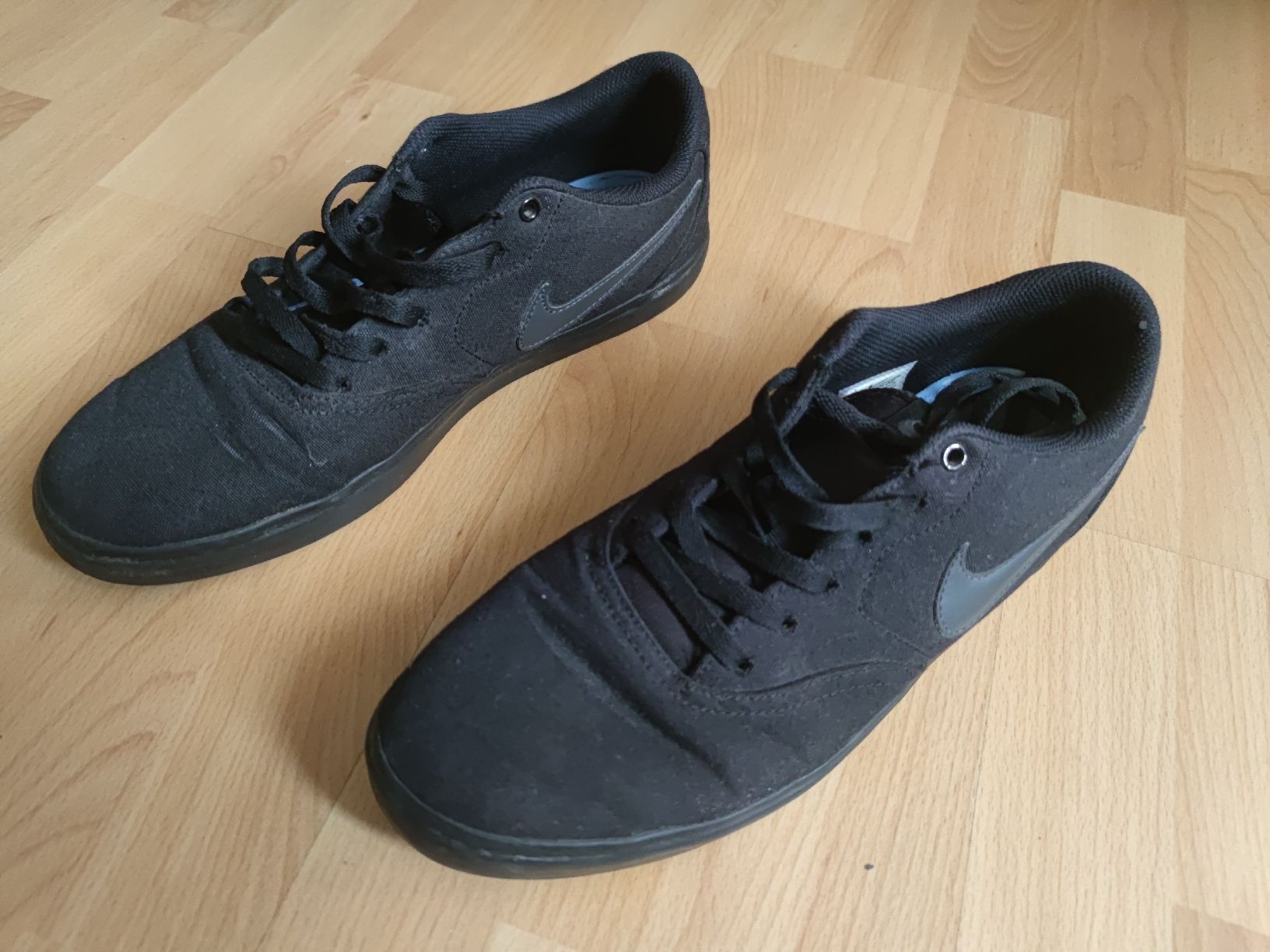Nike Herrenschuhe: Nike – Gebraucht aus Meggen von Malecifent 3