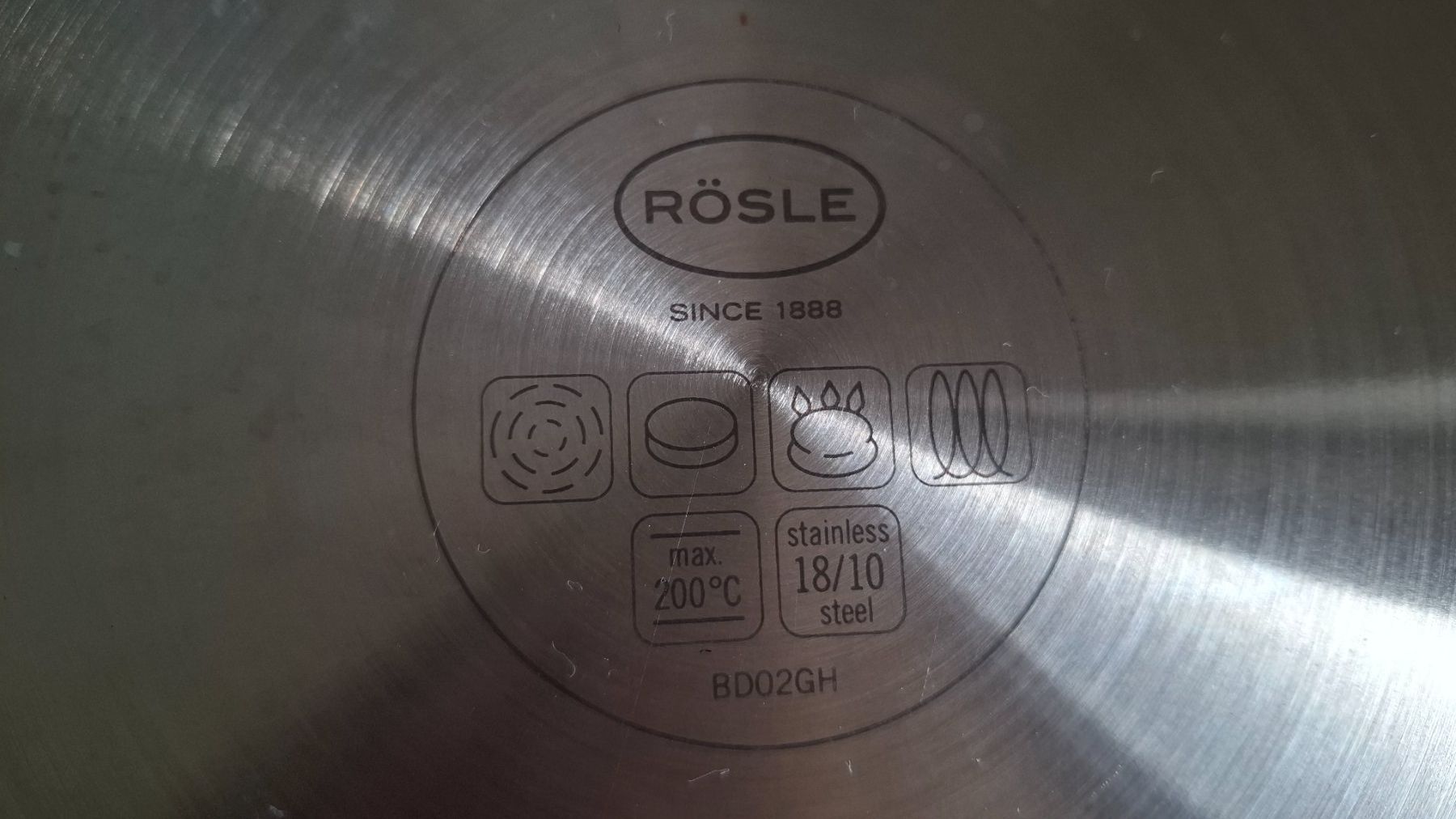 Rösle Padelle: 2x RÖSLE Bratpfanne Durchmesser 28cm. – Usato da Rotkreuz venduto da keerthdi 6