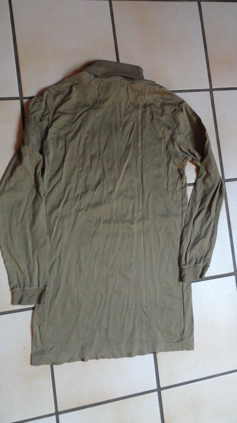 Armée suisse Pulls & Sweat-shirts: Schweizer Armee Gnägi-Rollkragenpullover Gr..48, – D'occasion à Gstaad par Meiel2020 2