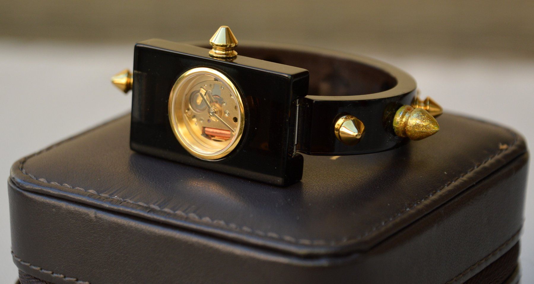 Gucci Orologi: Gucci Plexi Skeleton Armbanduhr / montre – Usato da Collonges venduto da Auganien 3