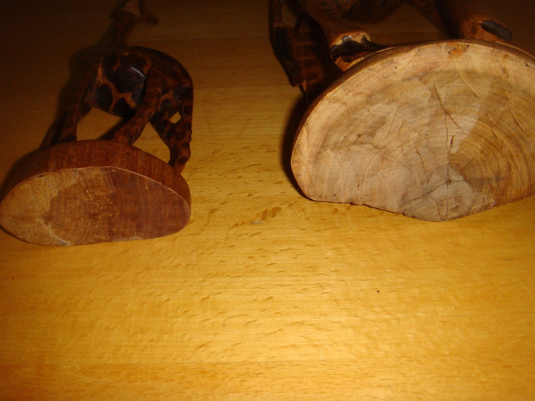 Sculture & Statue: Holzgiraffen Hartholz – Usato da Reinach BL venduto da Maryichbins 6