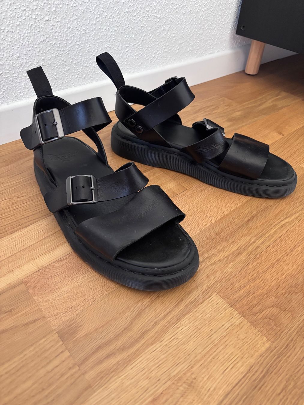 Dr. Martens Scarpe da uomo: Sandales Dr. Martens – Usato da Nidau venduto da fra27