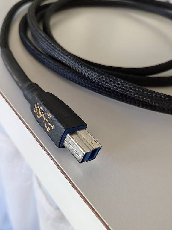 Cavi: Silent Wire 32 Cu USB 3 – Usato da La Chaux-de-Fonds venduto da Tayoo