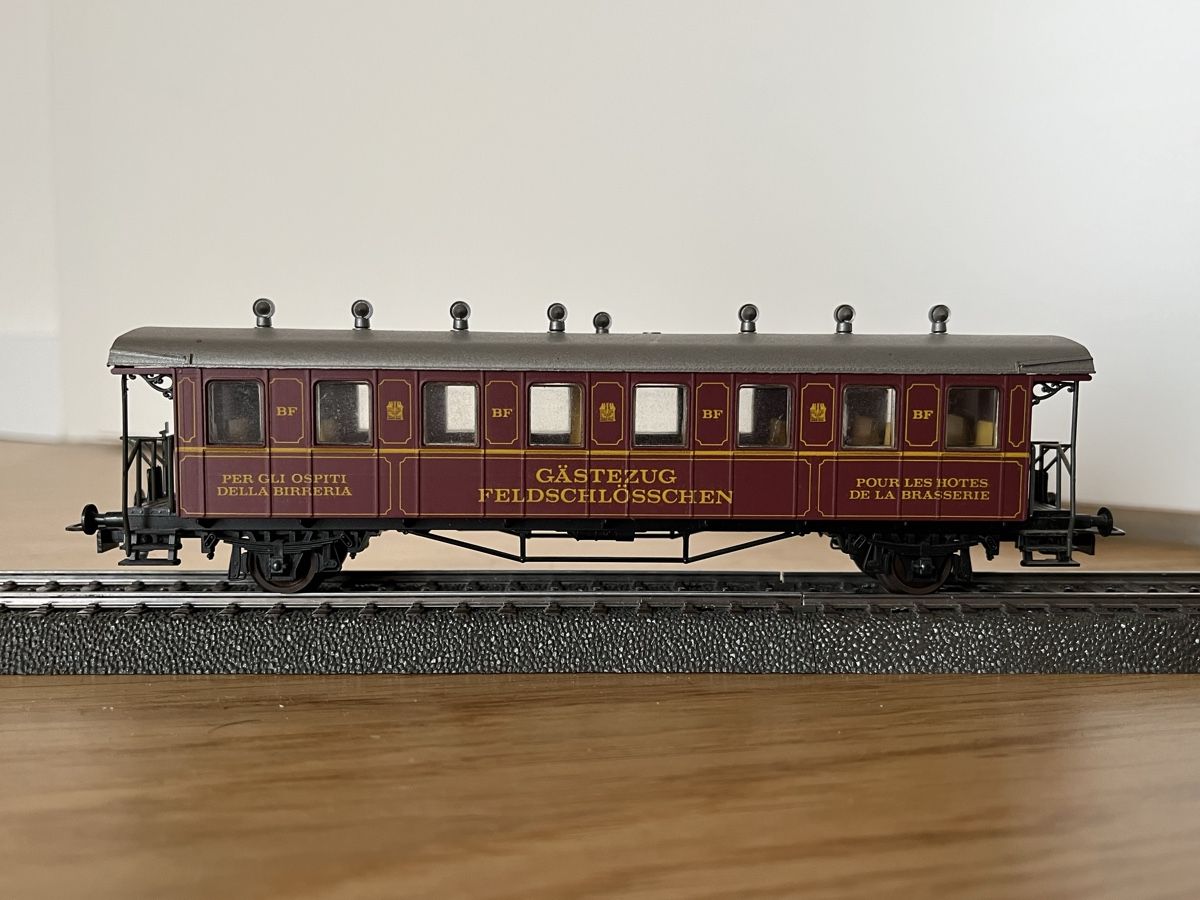 Liliput Modellini di ferrovie: Gästezug Feldschlösschen Liliput – Usato da Basel venduto da Re620_11627 2
