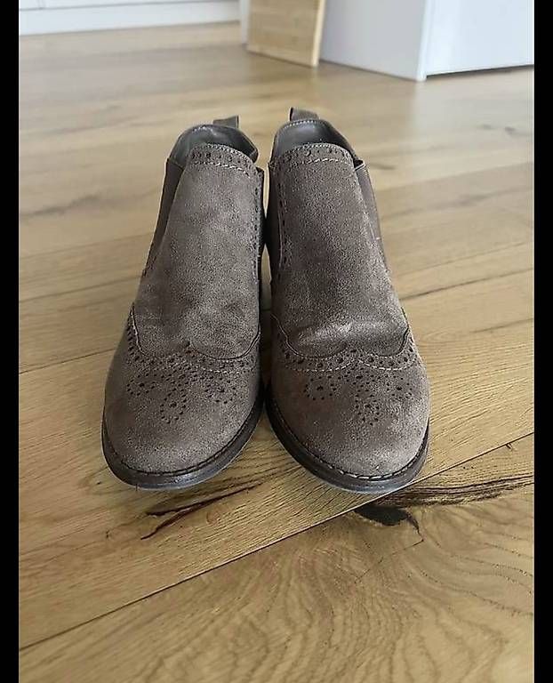 Scarpe da donna: Stifeletten Gr 38 – Usato da Scheuren venduto da JenPad