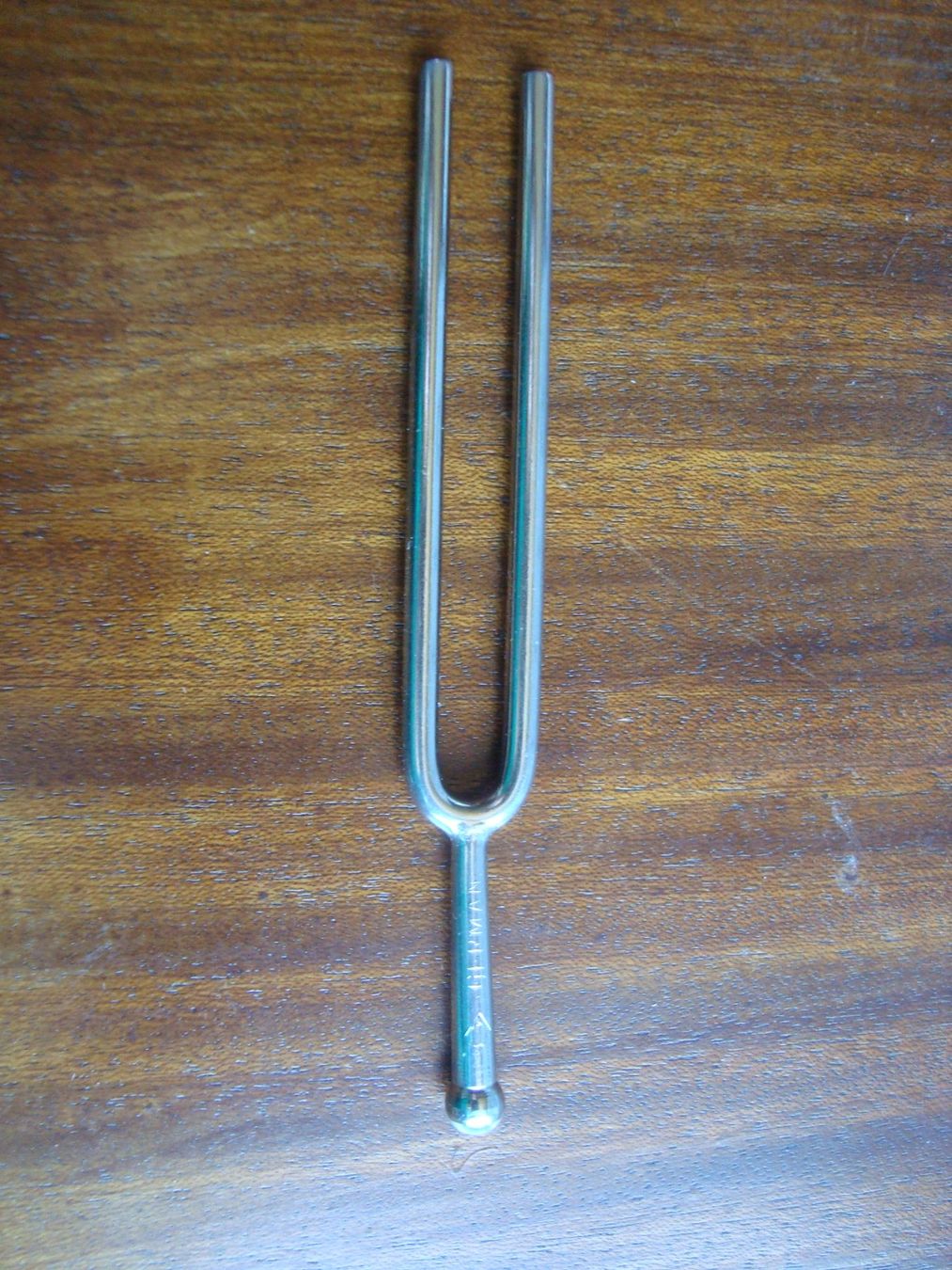 Instruments de musique: Diapason à branches Wittner LA 440 – Neuf (Voir description) à Fribourg par ruswil007