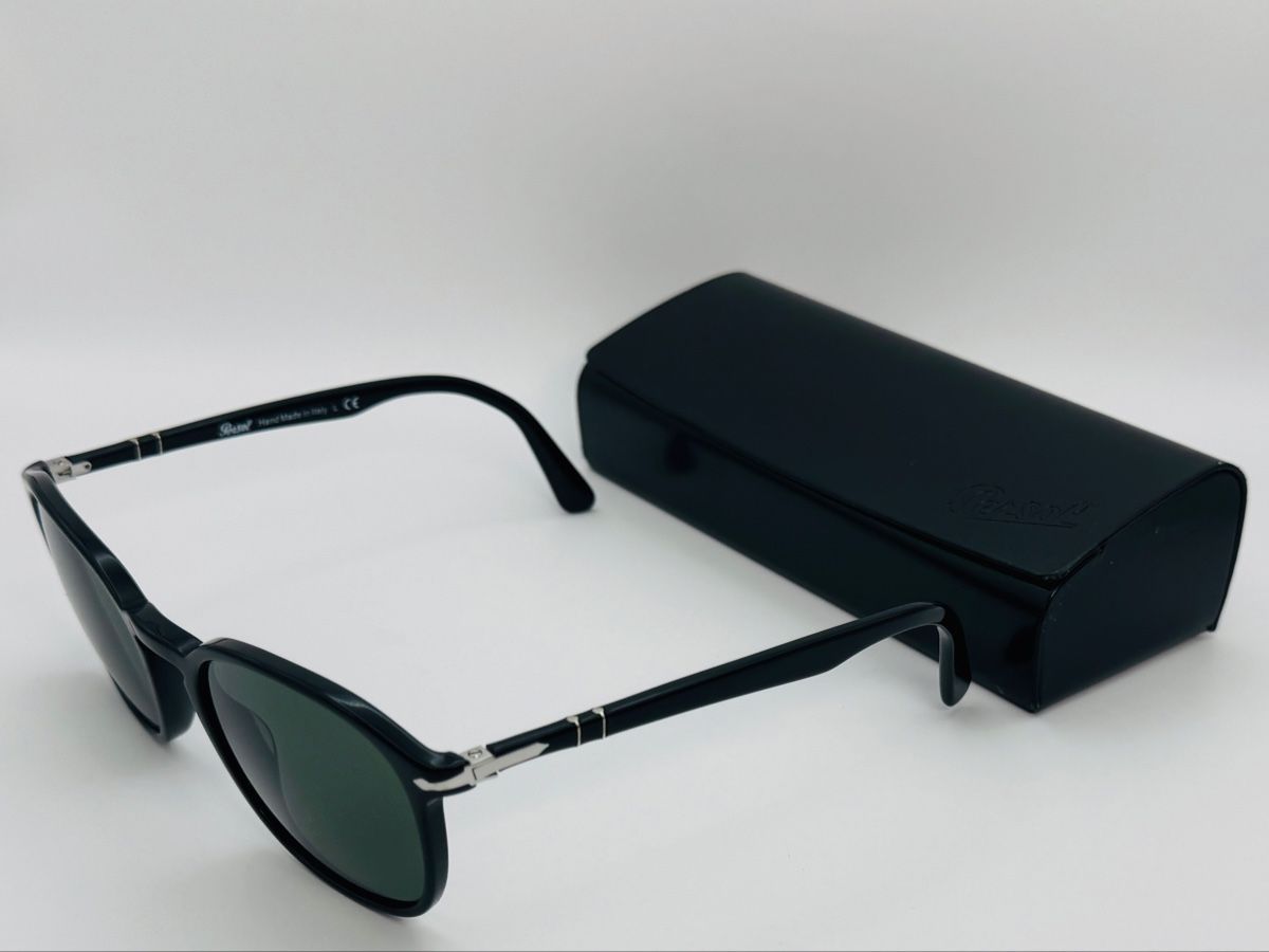 Persol Occhiali & Lenti: Persol Sonnenbrille 3215-S – Usato da Baar venduto da Cai