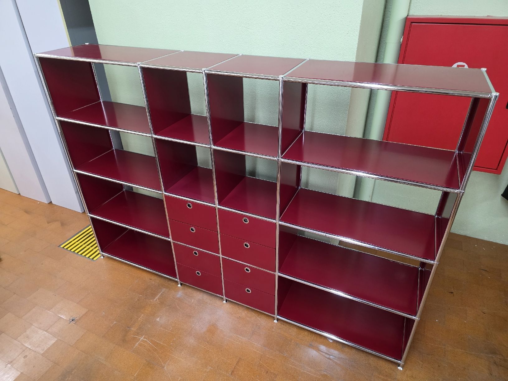 System4 Scaffali: Grosses Designer Regal Quadro / System4 – Usato da Lichtensteig venduto da Polsterwerk 4