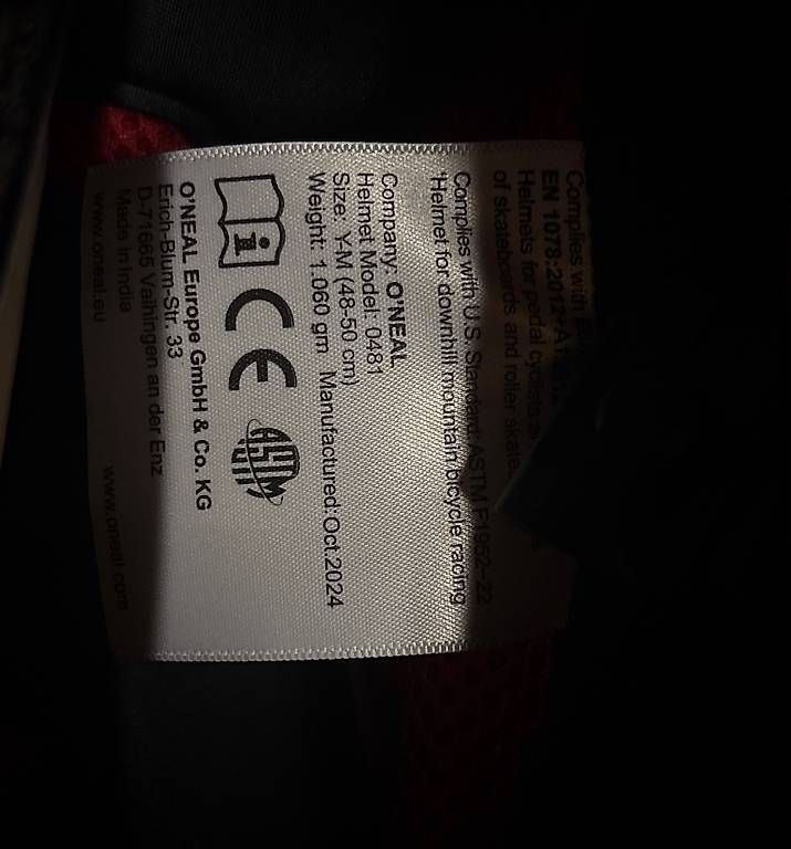 Casques: FullFaceHelm  Kinder – D'occasion à Bern par zah_yd97 2