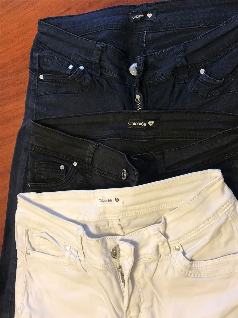 Lotti & Set di vestiti: Mädchenjeans 5 Stk. Gr. 34, 27, 176 – Usato da Hildisrieden venduto da Hildisrieden 2
