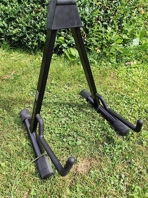 Wandhalterungen: Gitarrenhalter – Gebraucht aus Halden von Tech24 1