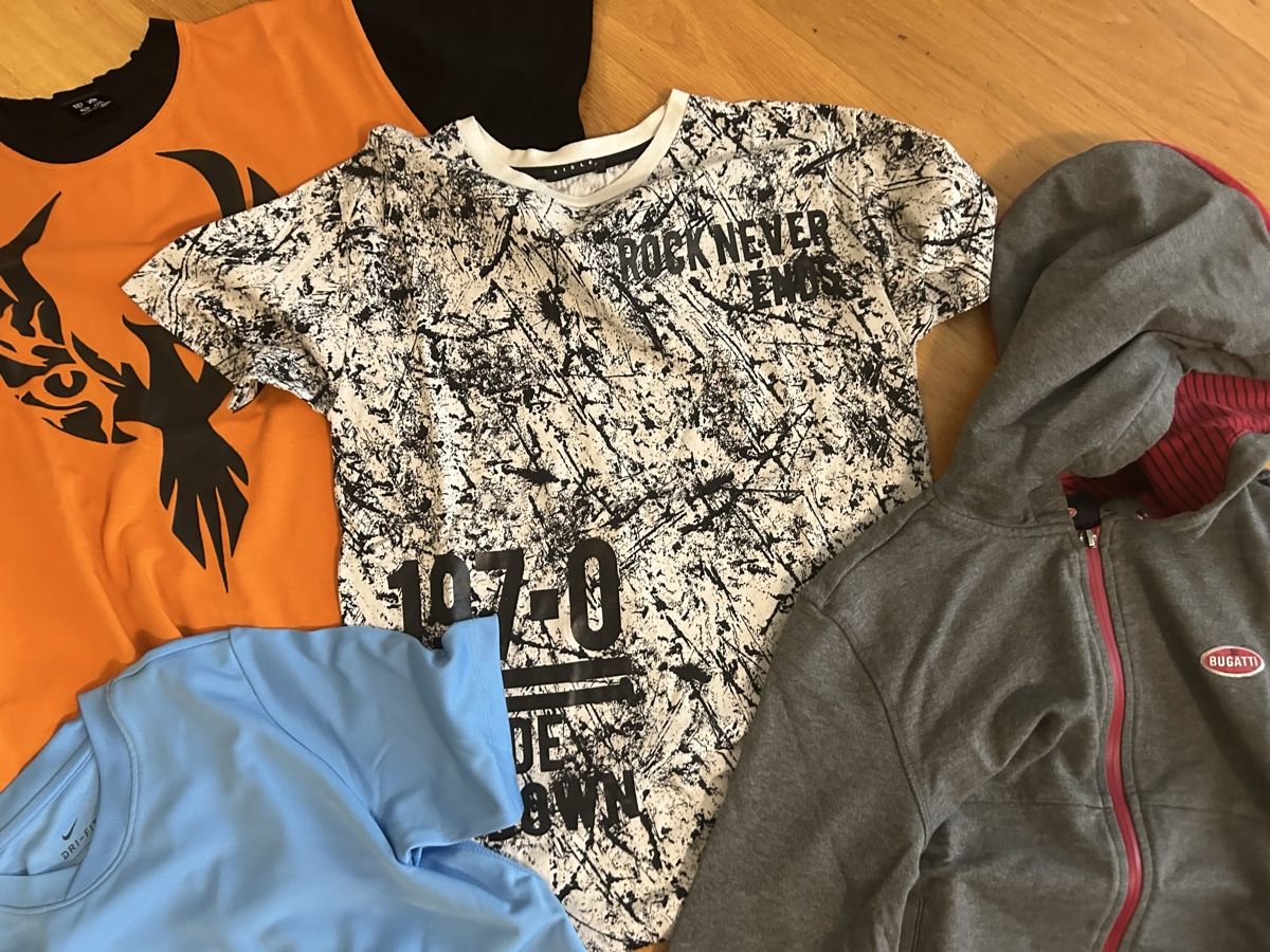 Lotti & Set di vestiti: Kinderbekleidung Set 5 Teile Grösse ca 158 – Usato da Rupperswil venduto da Birke11 2