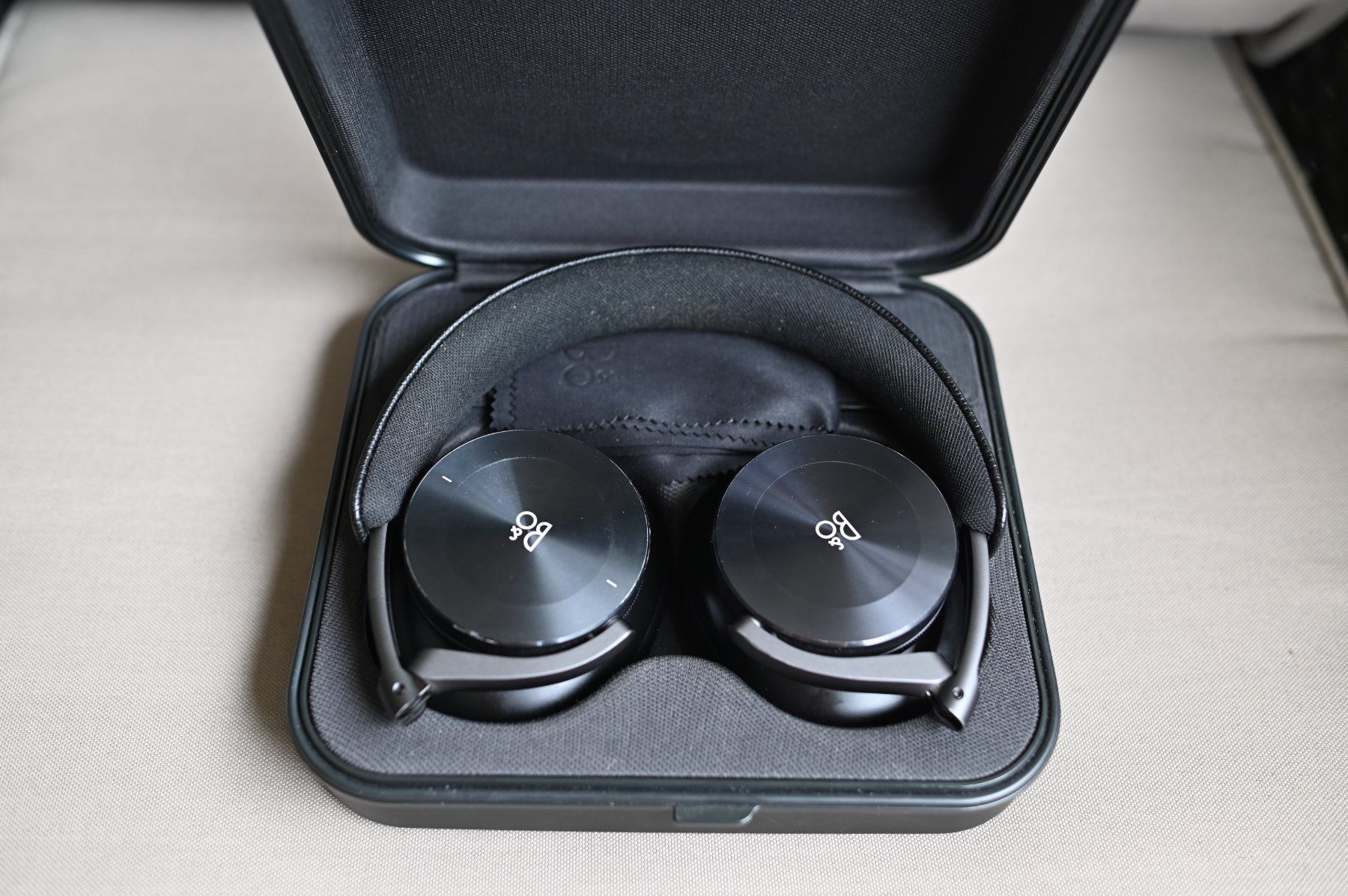 Bang & Olufsen Cuffie: B&O Bang & Olufsen Kopfhörer Beoplay H95 – Usato da Sevelen venduto da Last90