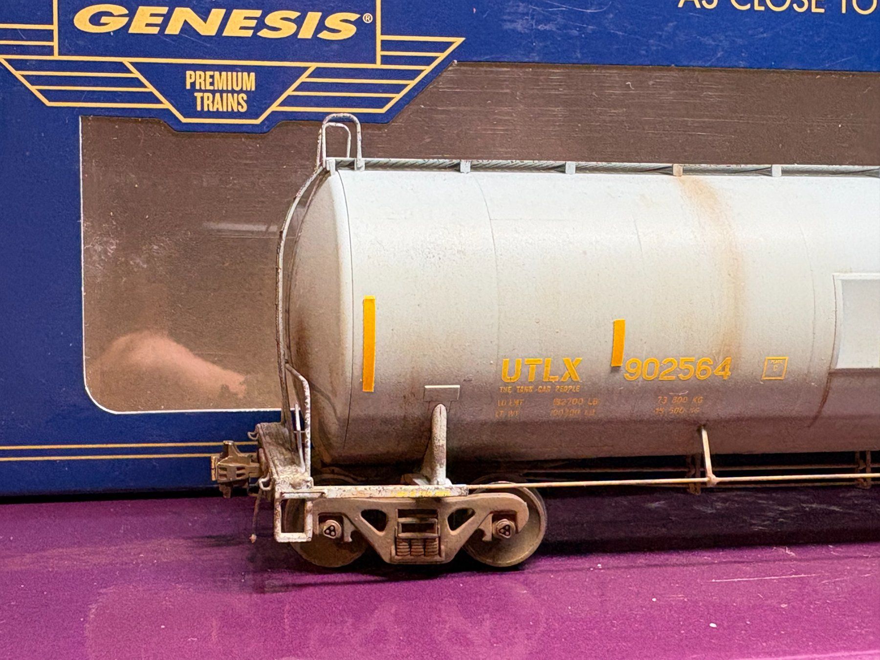Athearn Modelleisenbahnen: Athearn Genesis LPG-Tankwagen mit Weathering – Neu (gemäss Beschreibung) aus Cham von scamps01 1