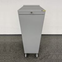 Denz D3 Roll-Caddy Silbergrau mit Schlüssel