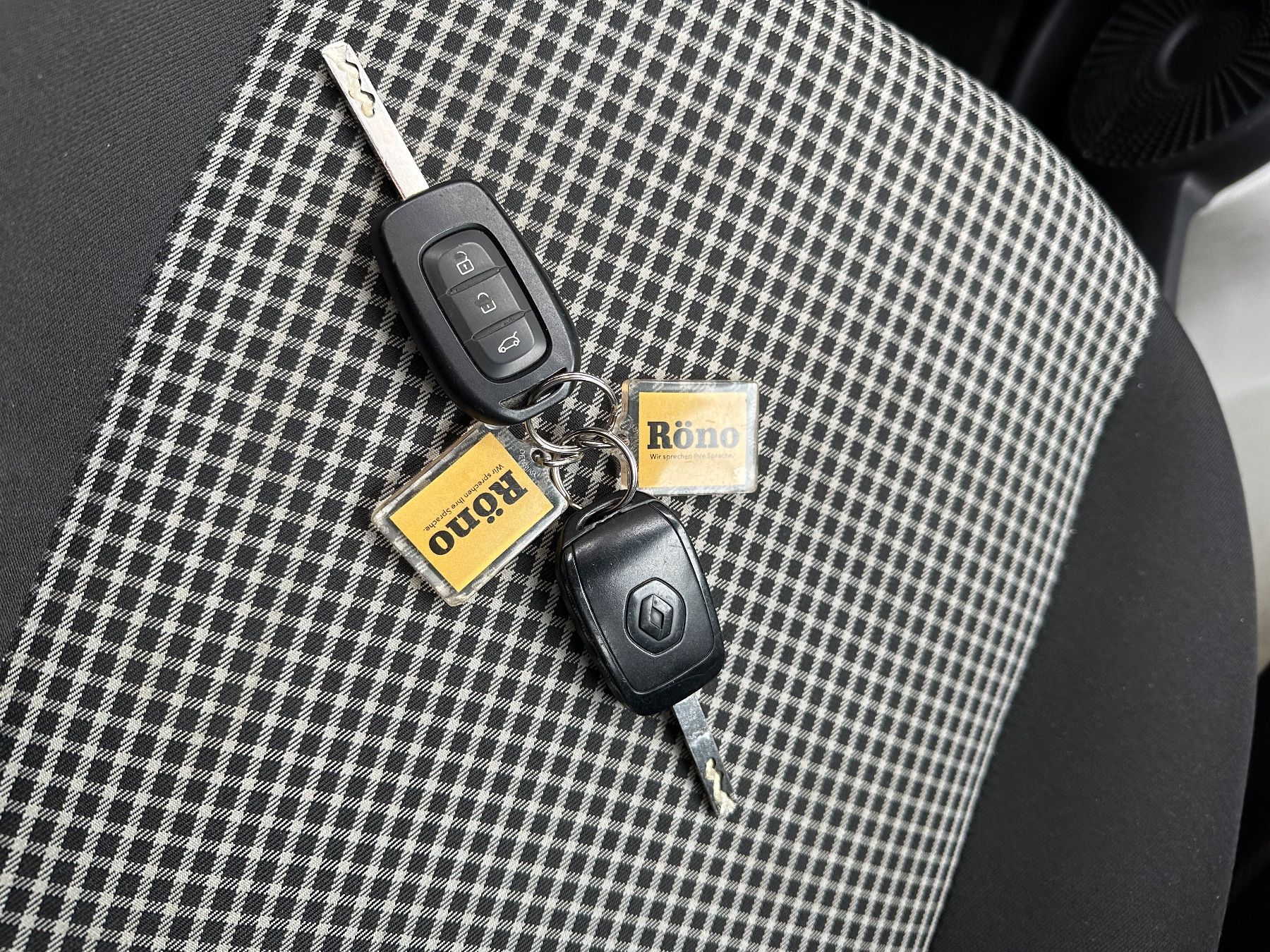 Renault Autos: Renault Twingo – D'occasion à Wilen (Sarnen) par Wstratos 6