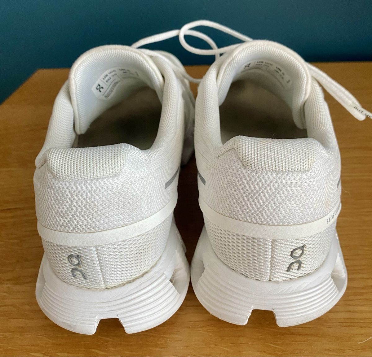 On Scarpe da donna: Chaussures On Running Cloud 5 "All White" taille 39 – Usato da Lausanne venduto da Vracorama 1
