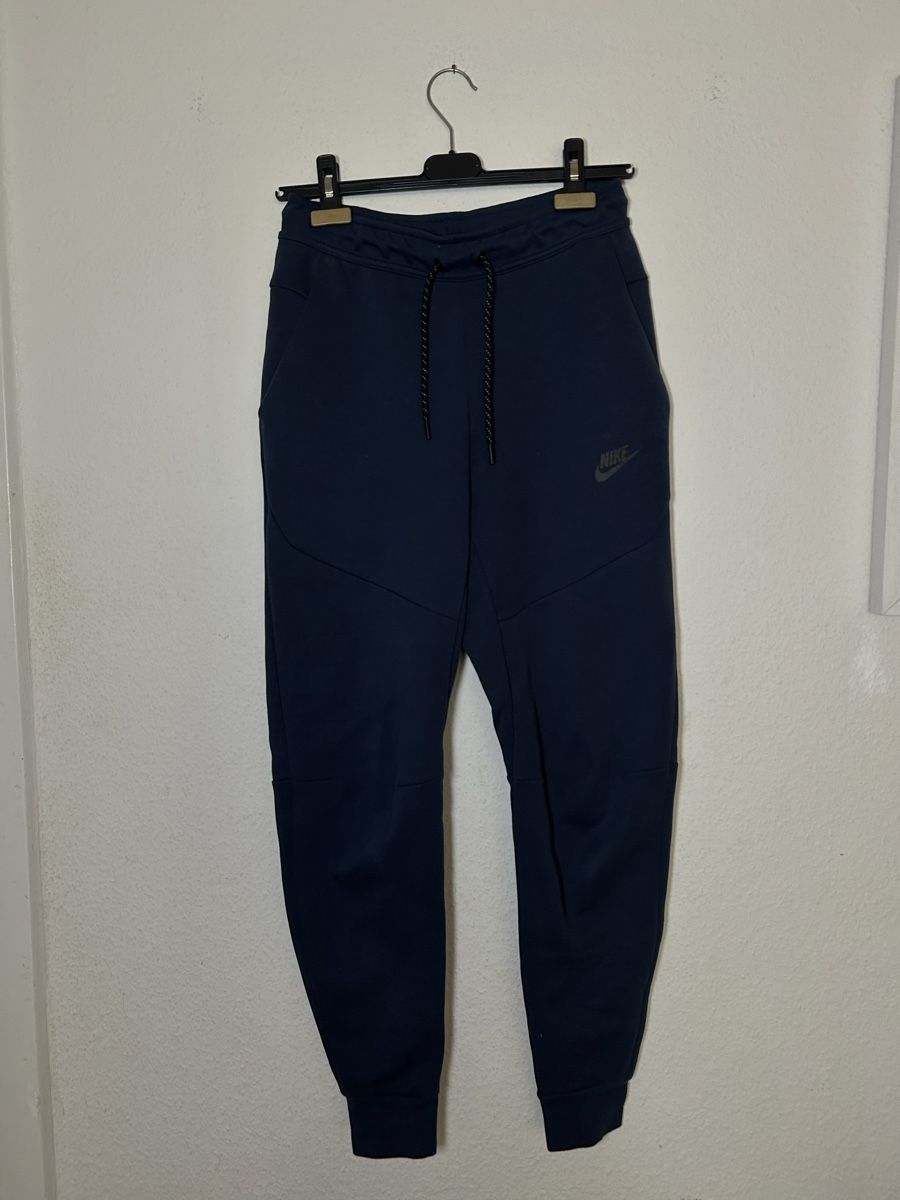 Nike Pantaloni: Nike Tech Fleece Jogginghose blau XS – Usato da Bern venduto da sor_5lyt