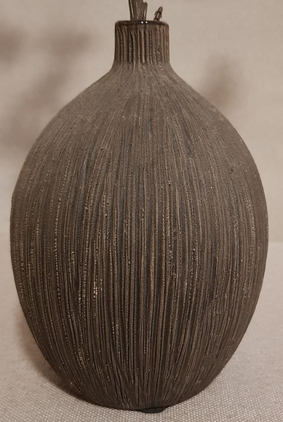 Vasi & Recipienti: Vase in Form einer Kokosnuss mit Kunstblumen – Usato da Killwangen venduto da Marc-Antonio 1