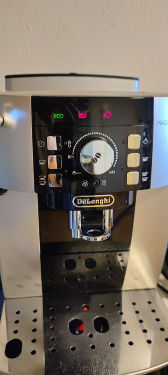 DeLonghi Kaffee Vollautomat ECAM 20.11X f r Ersatzteile. Acheter