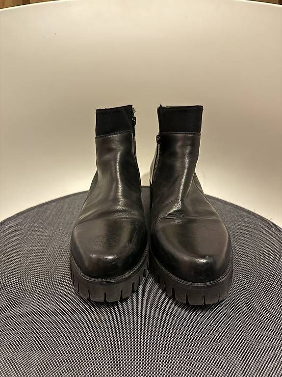 Scarpe da donna: Leder Stiefeletten  – Usato da Cham venduto da Neraida 1