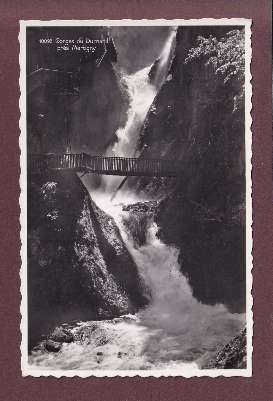 Cartoline postali: Gorges du DURNAND près Martigny – Usato da Pully venduto da nicecards